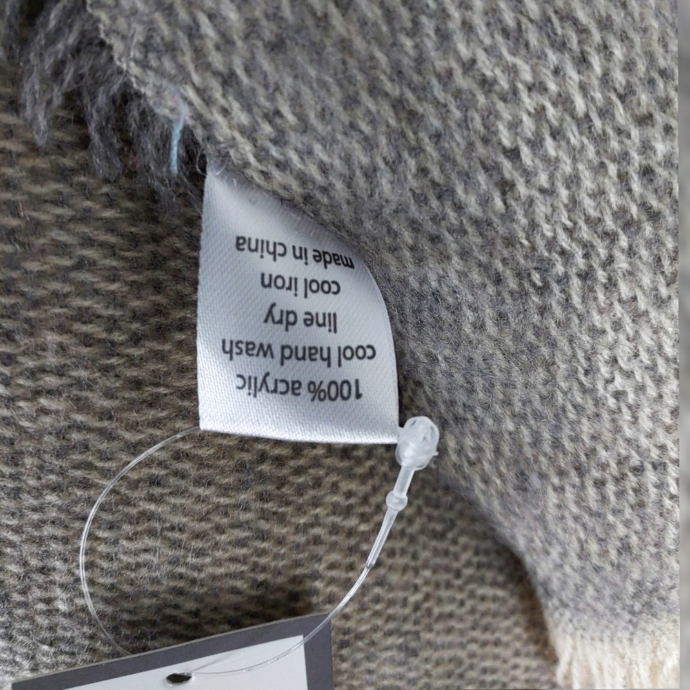 NWT Taleen Collection Luxurious Taupe "Tweed" Fringe Wrap Scarf - Picture 4 of 6